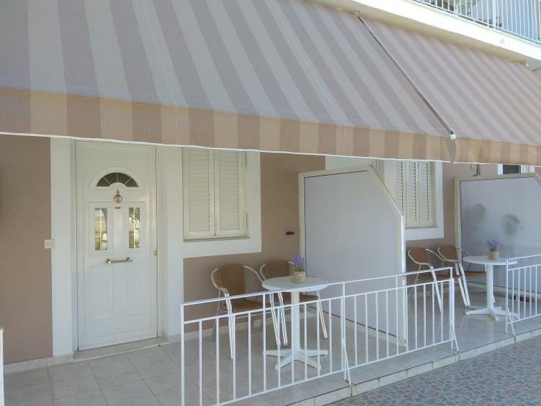 Egrypos Hotel Μπούκαρι Εξωτερικό φωτογραφία